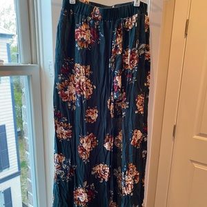 Side slit maxi skirt